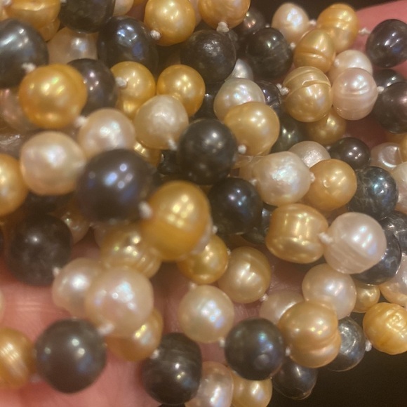 Freshwater Pearls EUC 60 inches long - Picture 2 of 8